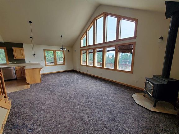 3rd image of 10 Badger Bench Ln