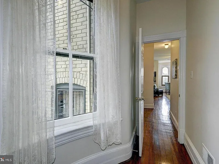 408 Seward Sq SE #7 — Photo 12