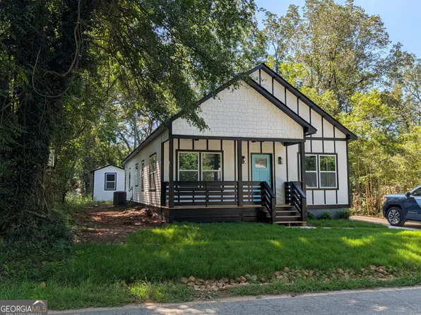 128 College Dr, Barnesville, GA 30204