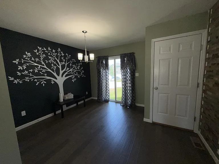 1835 Basston Dr — Photo 5