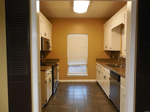 3rd image of 203 Cumberland Dr