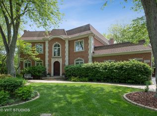 225 Elm Ct, Northbrook, IL 60062