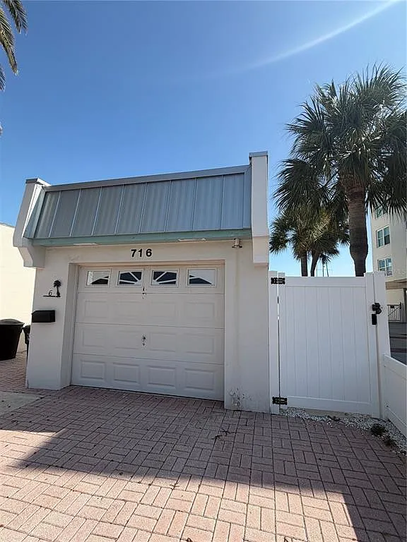 2 bed, 2.5 bath, 1566 sqft, $3,750 — Photo 1
