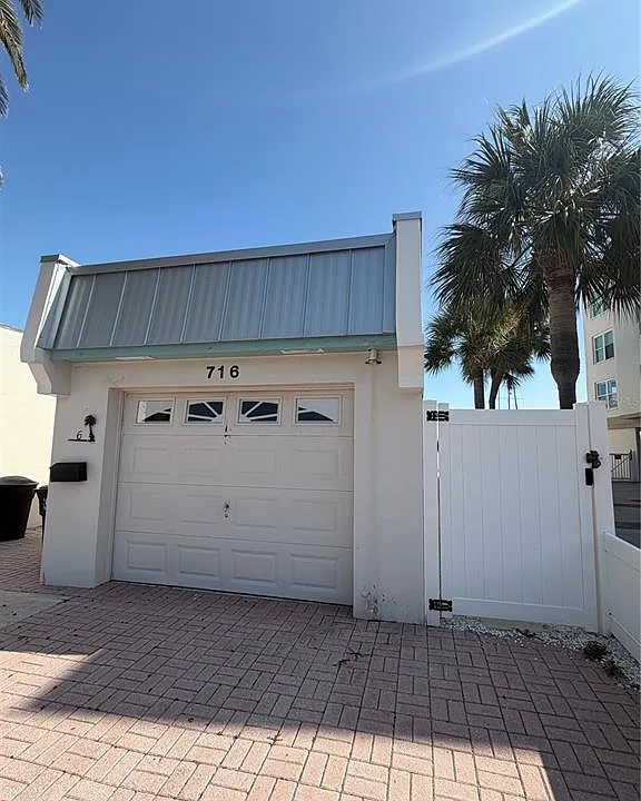 716 Bayway Blvd #6