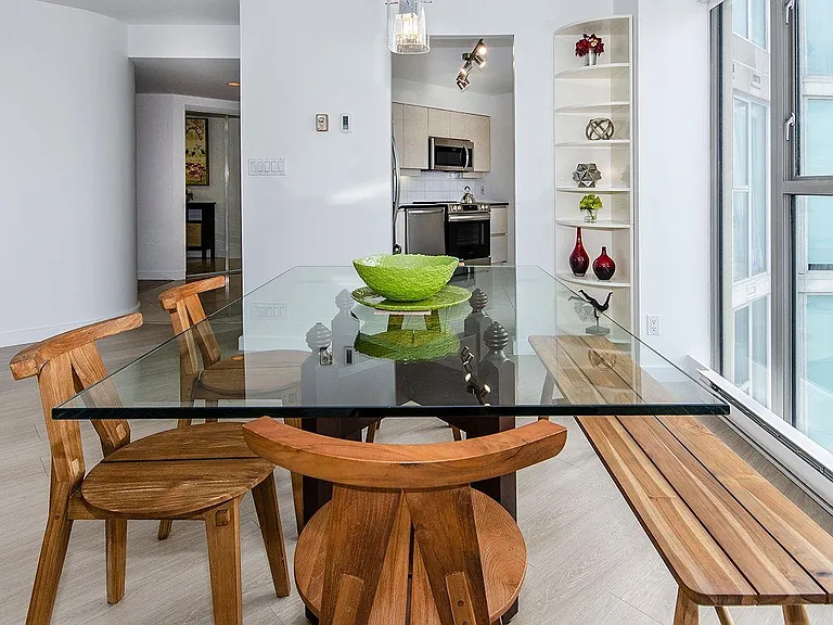 1000 Beach Ave #1305 — Photo 8