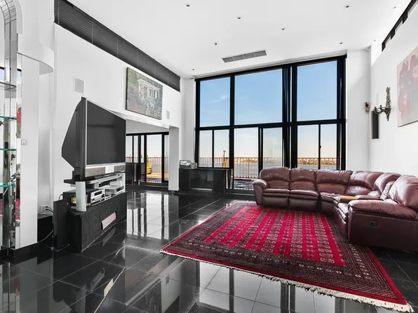 31 Hylan Boulevard image 1 of 8