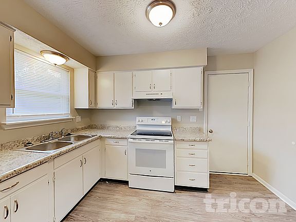 5th image of 8605 Lighthorse Dr