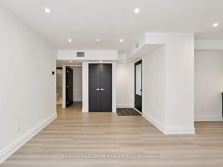 230 Boon Ave #4 — Photo 10