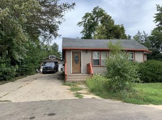 N1198 Laurel Dr, Genoa City, WI 53128