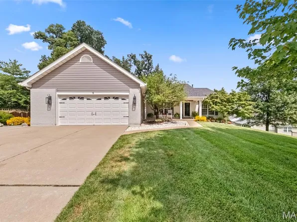 5 Saint Libory Ct, O'Fallon, MO 63366