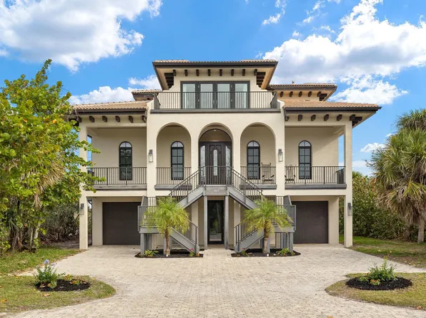 461 Lake Murex Cir, Sanibel, FL 33957