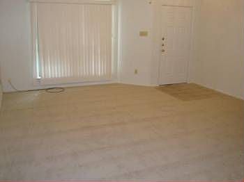 5th image of 1705 Bobby Lee Dr