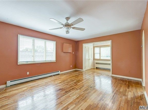 5th image of 8 Pocahontas St E