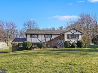 4598 Myers Rd, Glen Rock, PA 17327