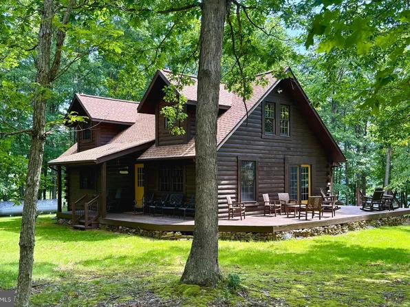 230 Polar Bear Rd, Maysville, WV 26833