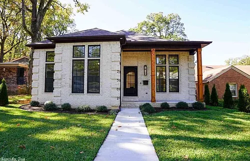 2302 Fair Park Blvd Photo 1