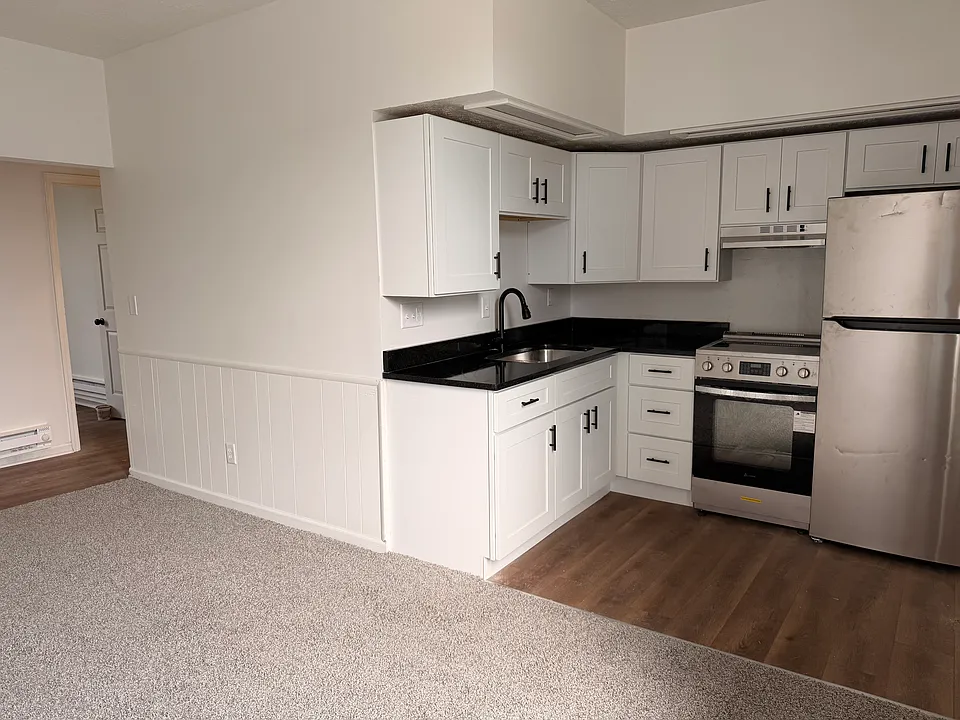 274 S Main St #115