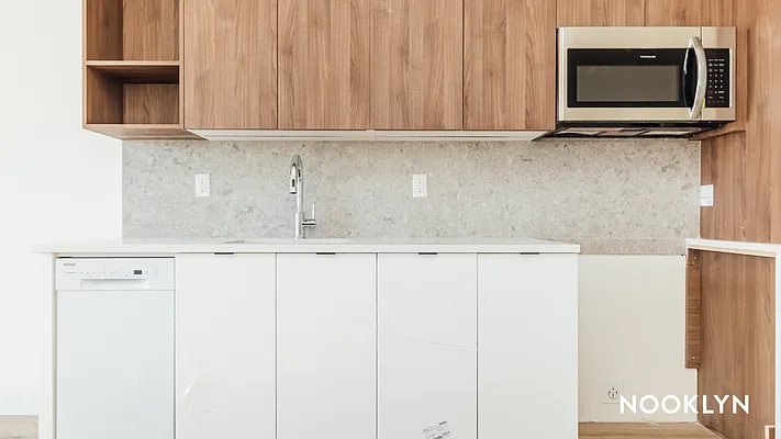 Rented by Nooklyn NYC LLC | media 93