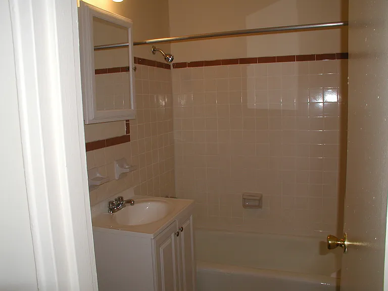 10 Scott Ct #C3 — Photo 9