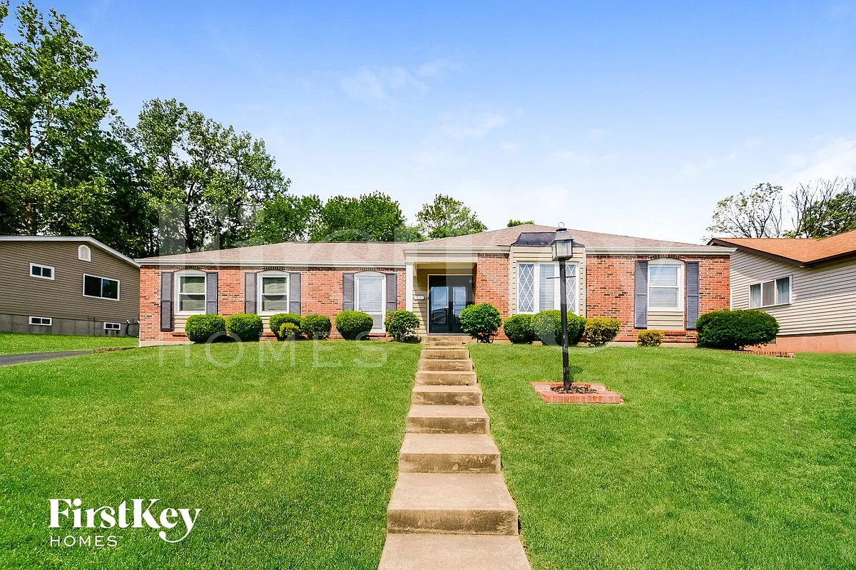 Building Photo - 1731 Wishingwell Dr