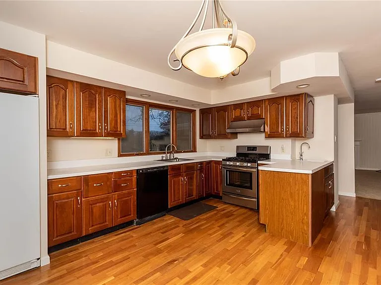 264 Ridge Trail Dr — Photo 5