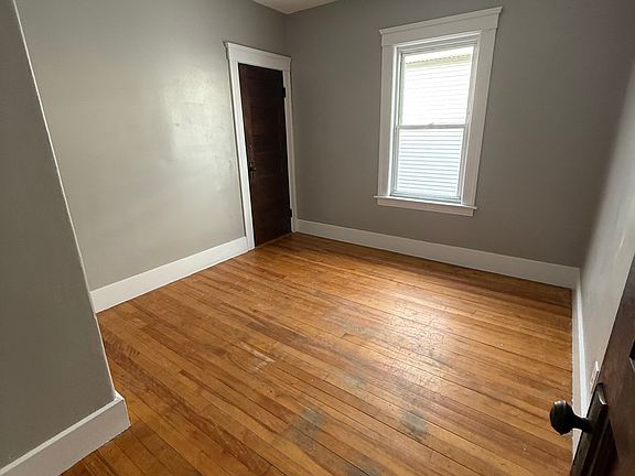 4th image of 16 Ashmont Ave APT 3