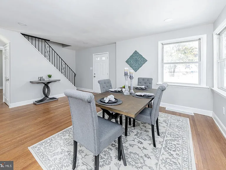 534 Blanchard Ave — Photo 5