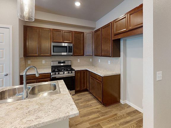 Lindon 504 - Kitchen - Example 2