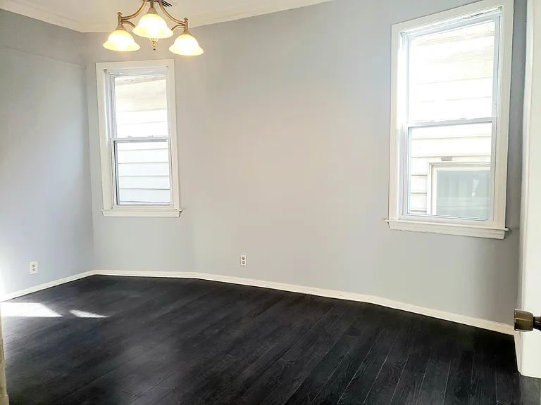 130 Grant Ave — Photo 11