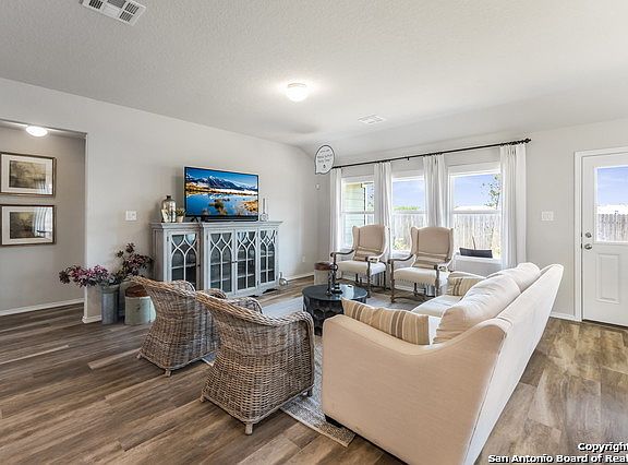 5th image of 14603 Austin Heights