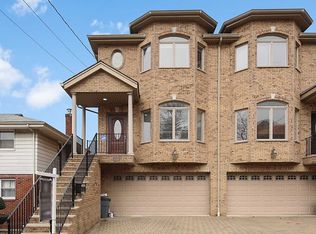521 Glen Ave #A, Palisades Park, NJ 07650