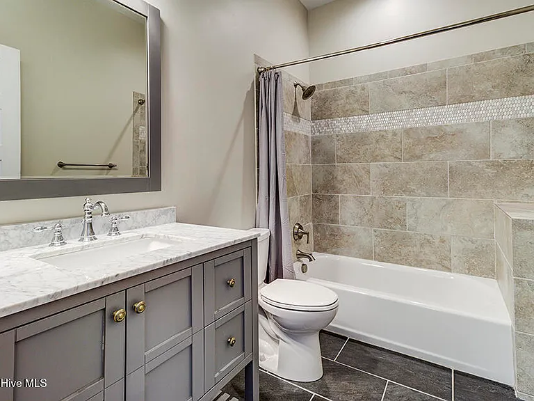 1812 Market St — Photo 23