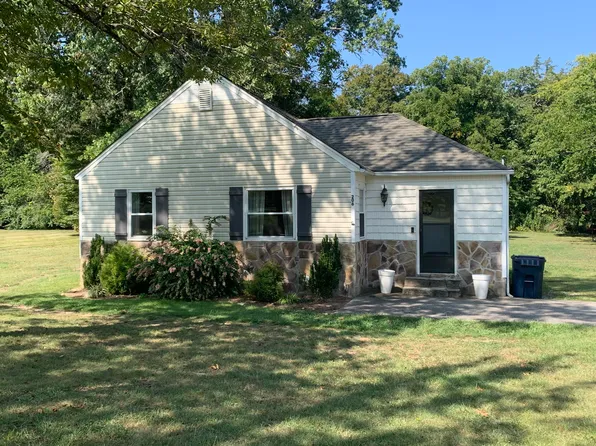 206 Longwood St, Chickamauga, GA 30707