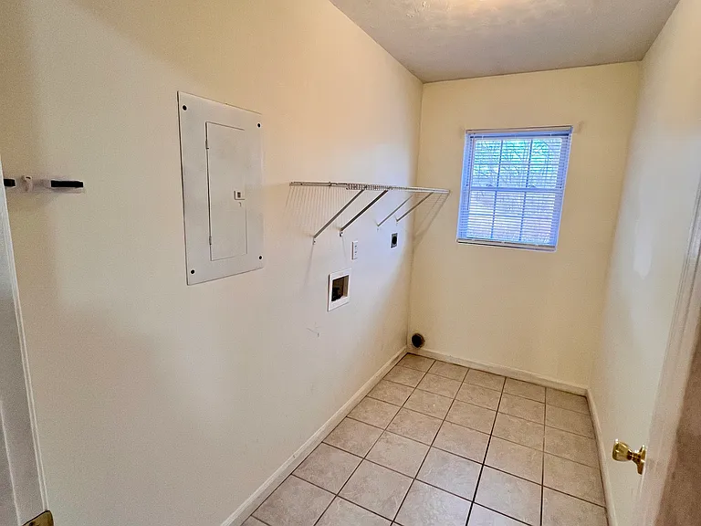 38 Long Meadow Dr #2 — Photo 13