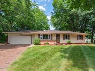 12730 26th Ave N, Plymouth, MN 55441