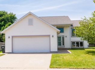 1422 50th St NW, Rochester, MN 55901