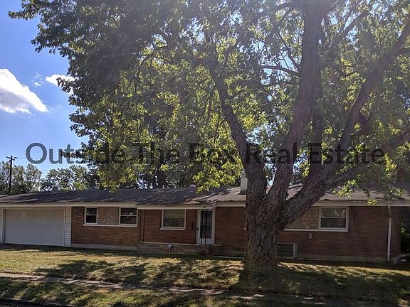 3rd image of 716 Coleridge Ave