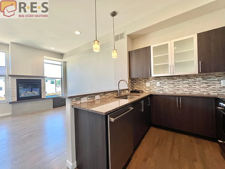 2170 S Josephine St #2 — Photo 3