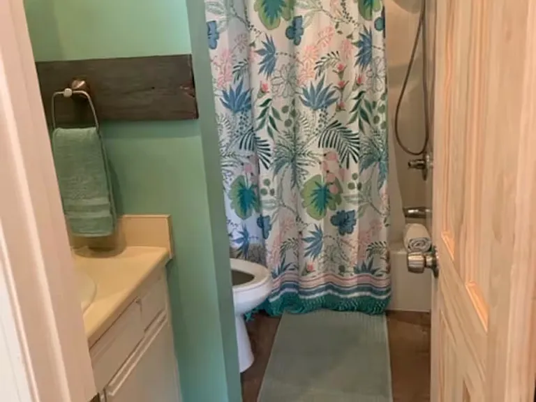 111 Linda Marie Ln — Photo 26