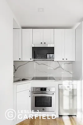 Rented by Leslie J. Garfield | media 11