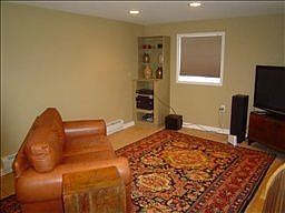 4th image of 57 Fairway Ave