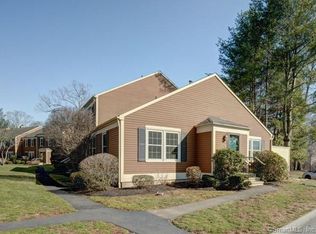 26 Foxbridge Village Rd UNIT 26, Branford, CT 06405