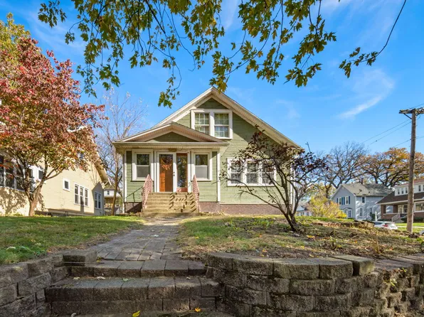 12957 Highland Ave, Blue Island, IL 60406