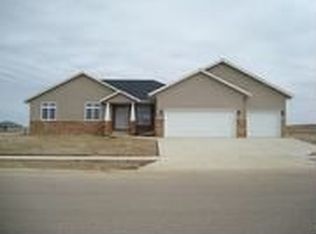 1713 Thunderbird Rd, Marshall, MN 56258