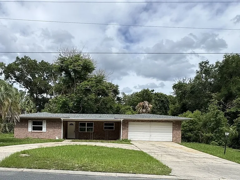 722 Sherwood Ave — Photo 1