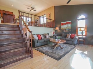 W8880 Us Highway 18, Cambridge, WI 53523