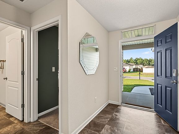5th image of 45501 Ingleham Cir