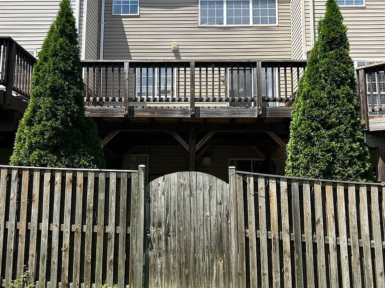 2306 Cold Meadow Way — Photo 36