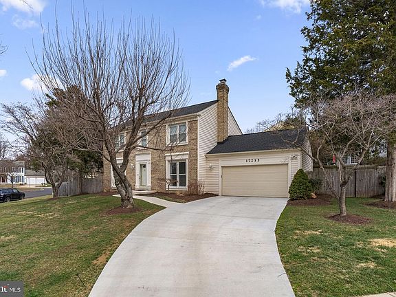 5th image of 17235 Sandy Knoll Dr