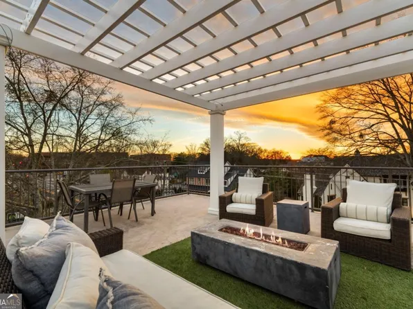 301 Canton Way, Roswell, GA 30075